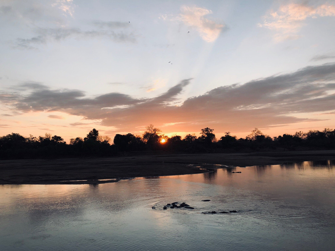 Time + Tide Mchenja主图