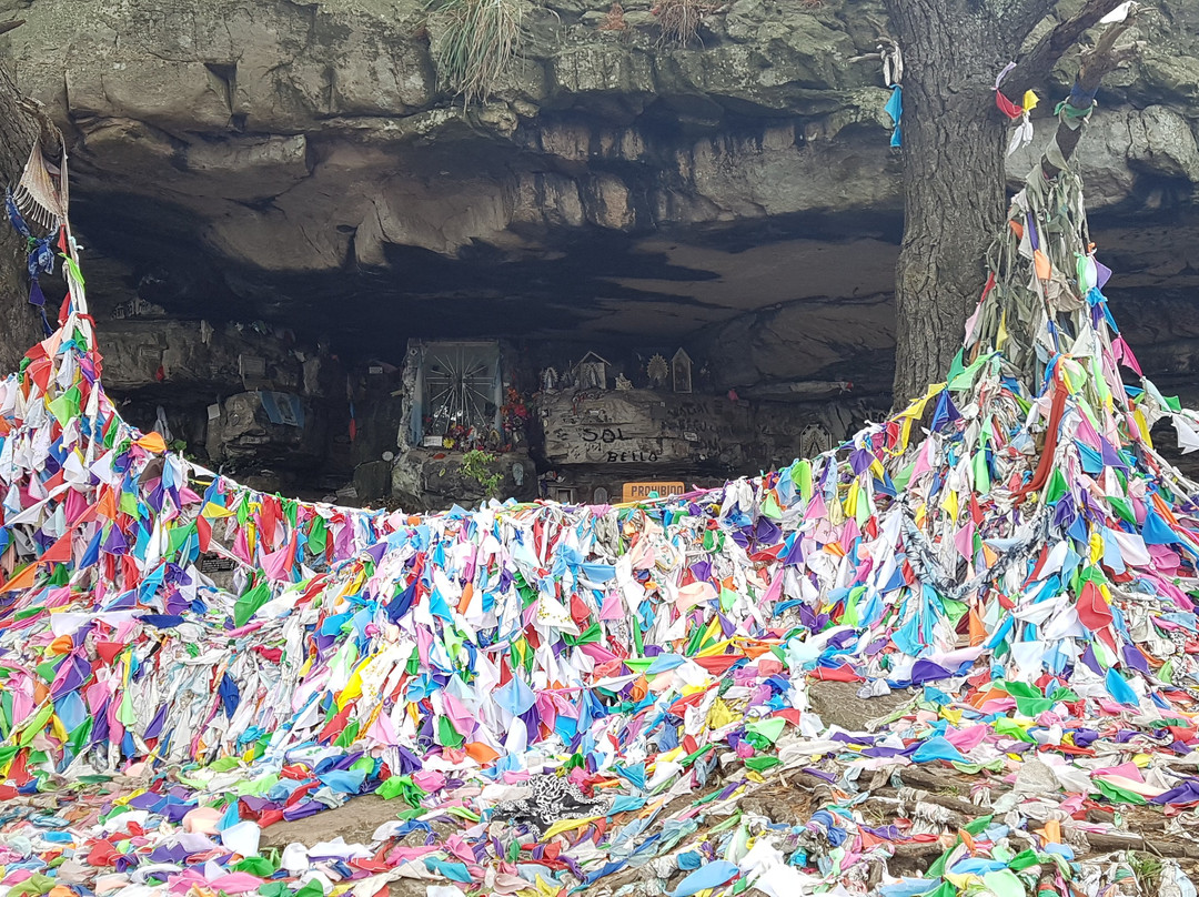 Gruta de los Panuelos-Sierra de los Padres必去景点