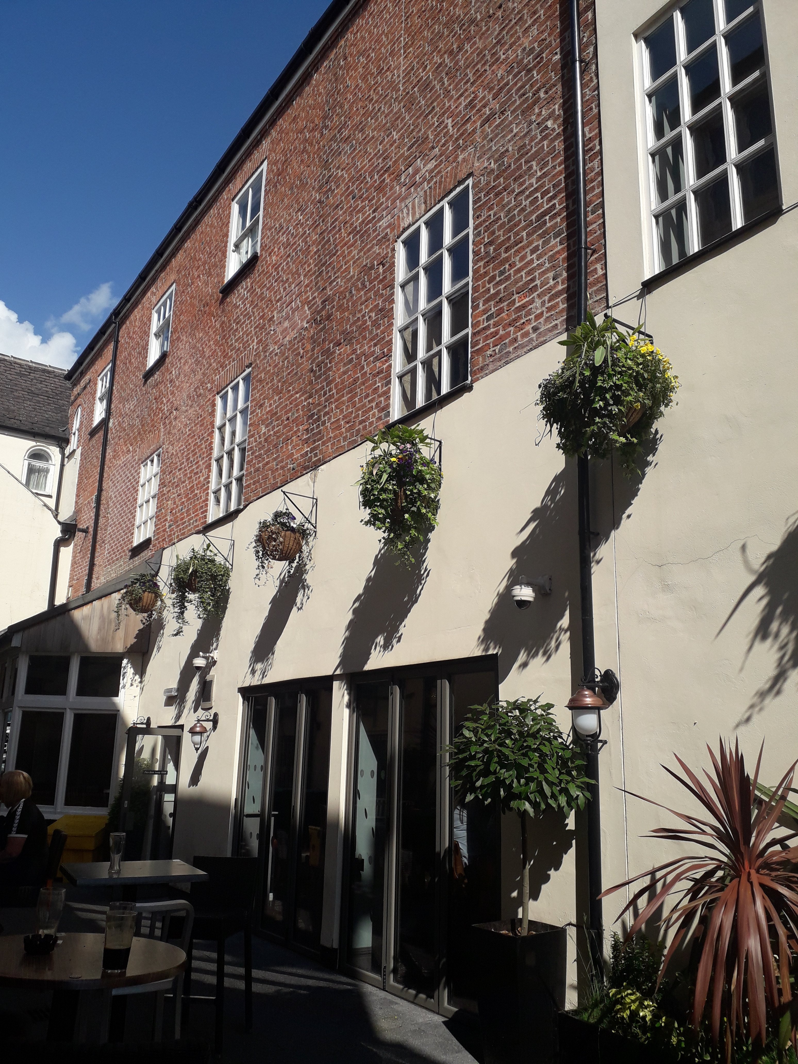 The Red Lion Hotel-浴室