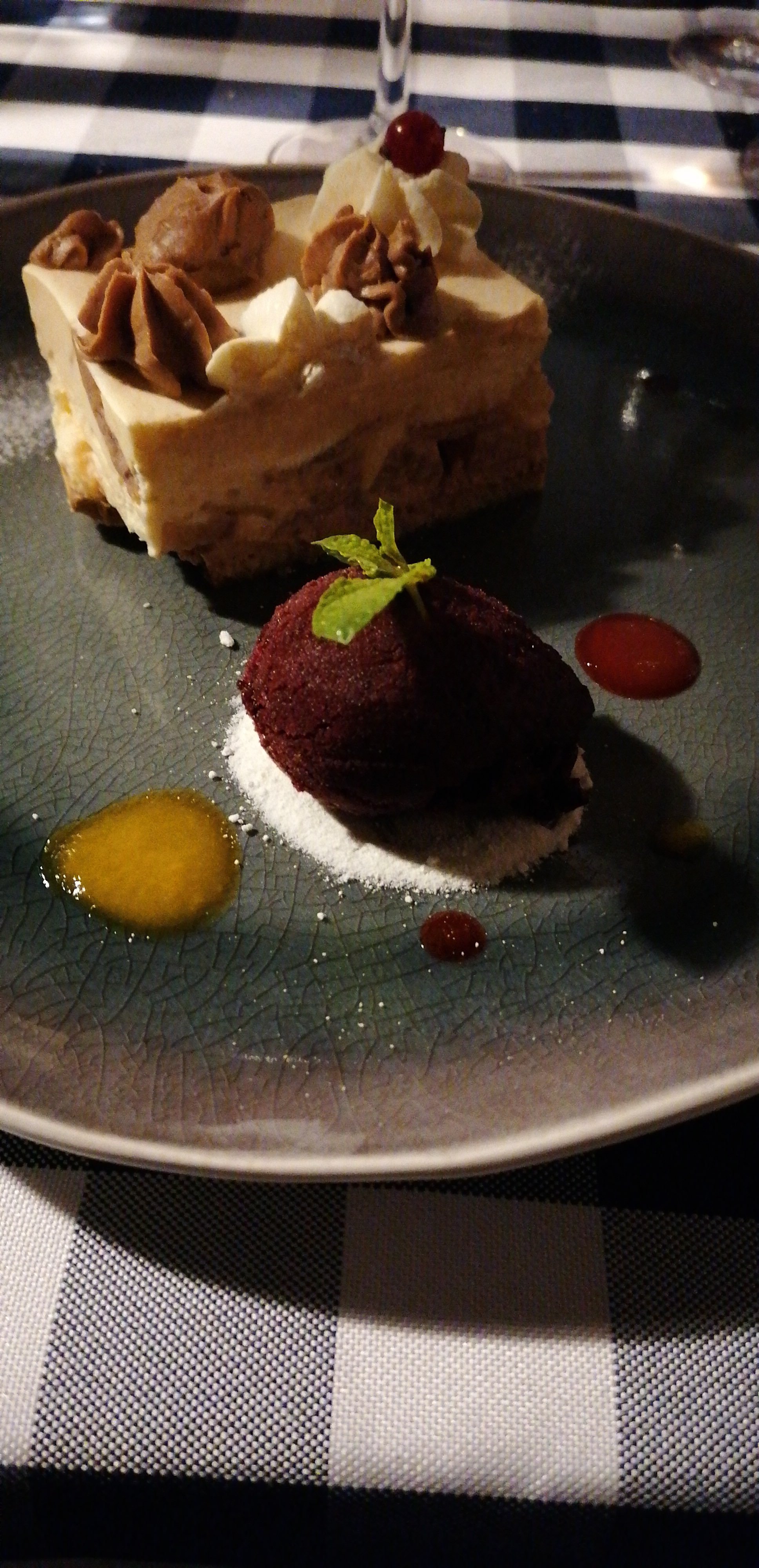 Logis Auberge de Tavel-餐饮