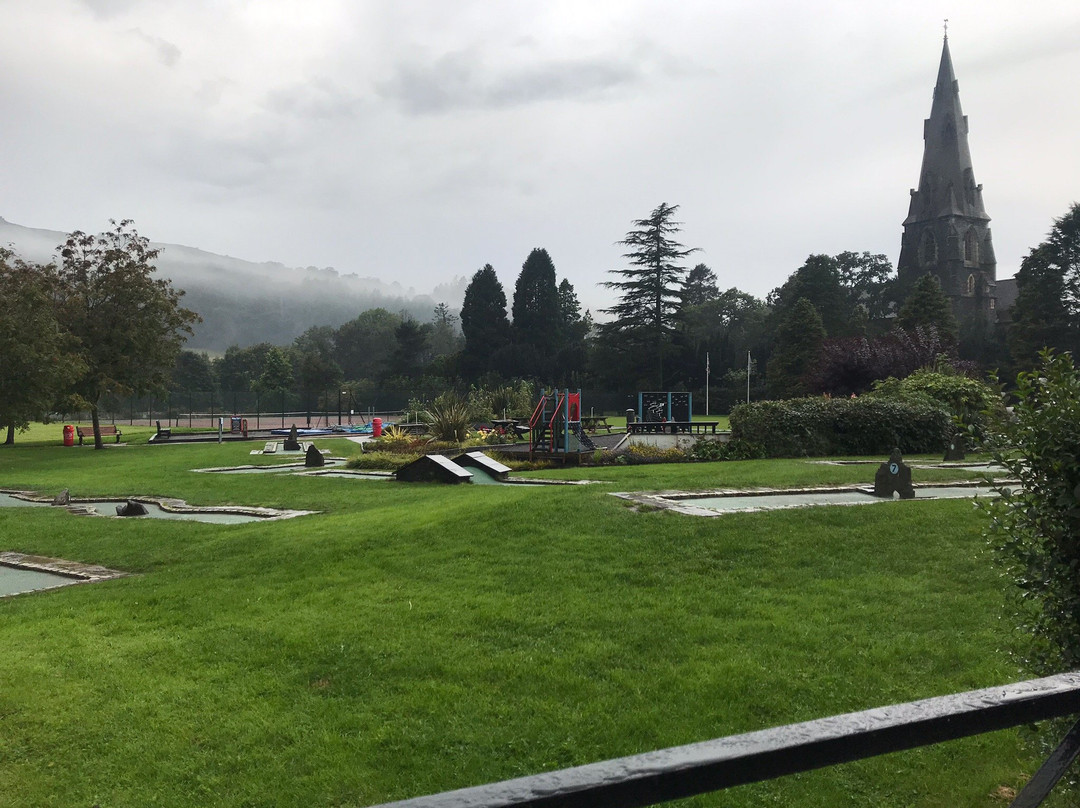 White Platts Recreation Ground景点图片