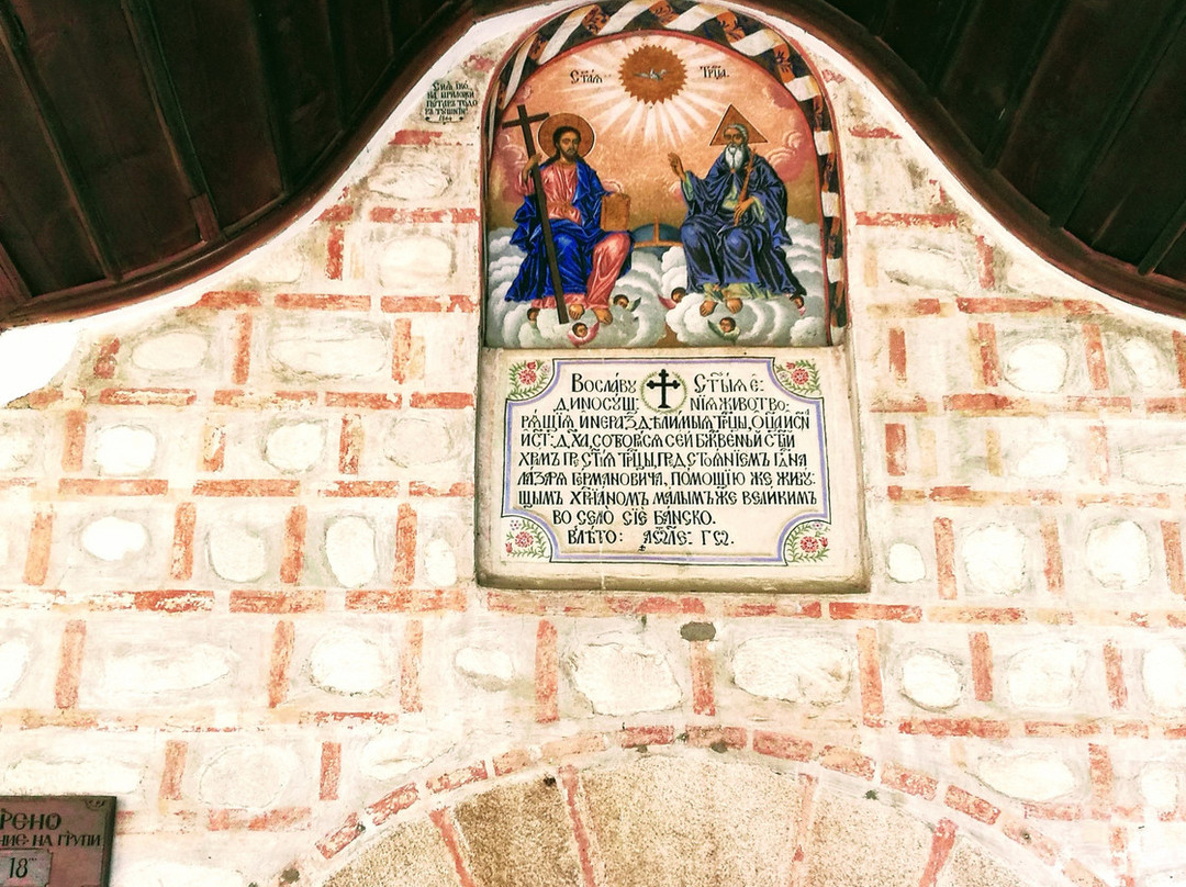Holy Trinity Church-班斯克必去景点