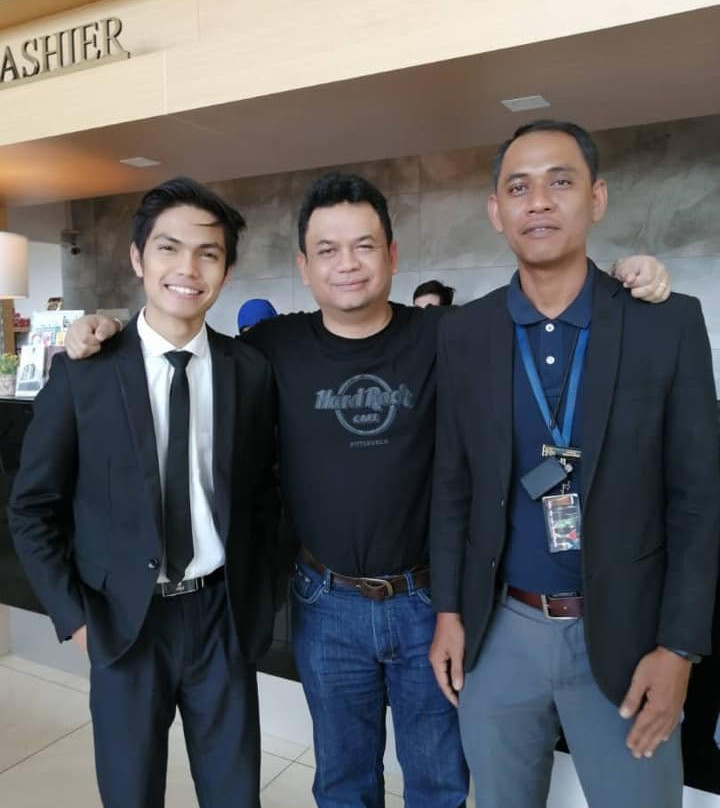 Symphony Suites Hotel主图