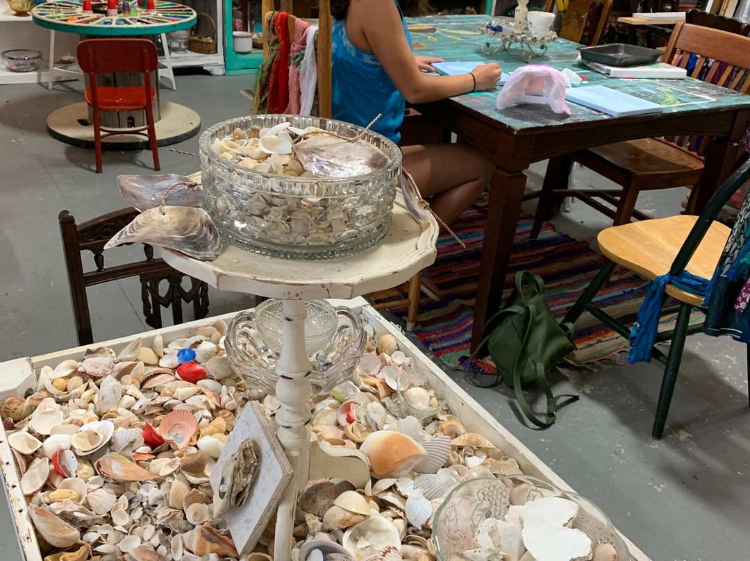 Redbird Art Experience-华尔顿堡滩必去景点