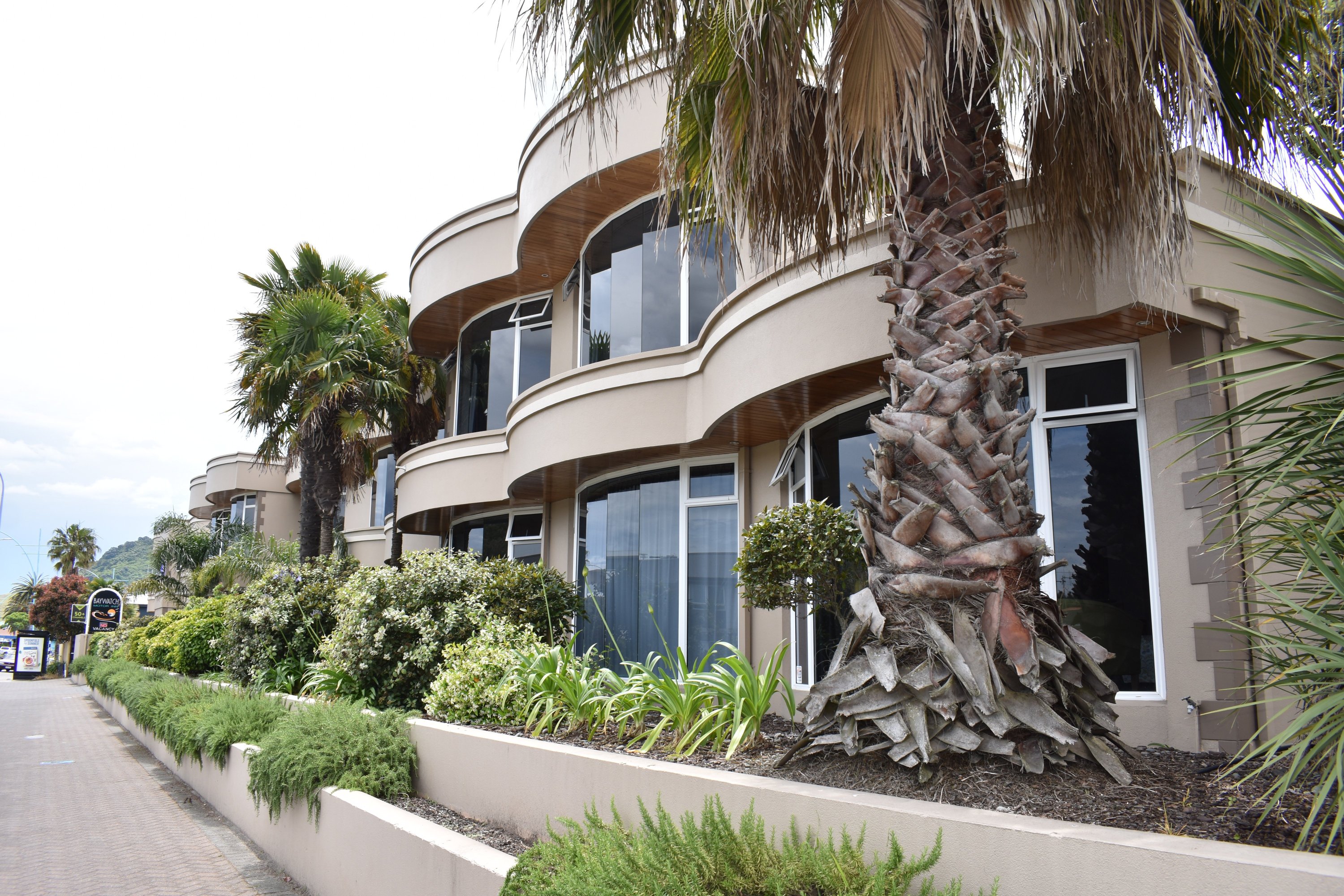 海岸救生队汽车旅馆-官方