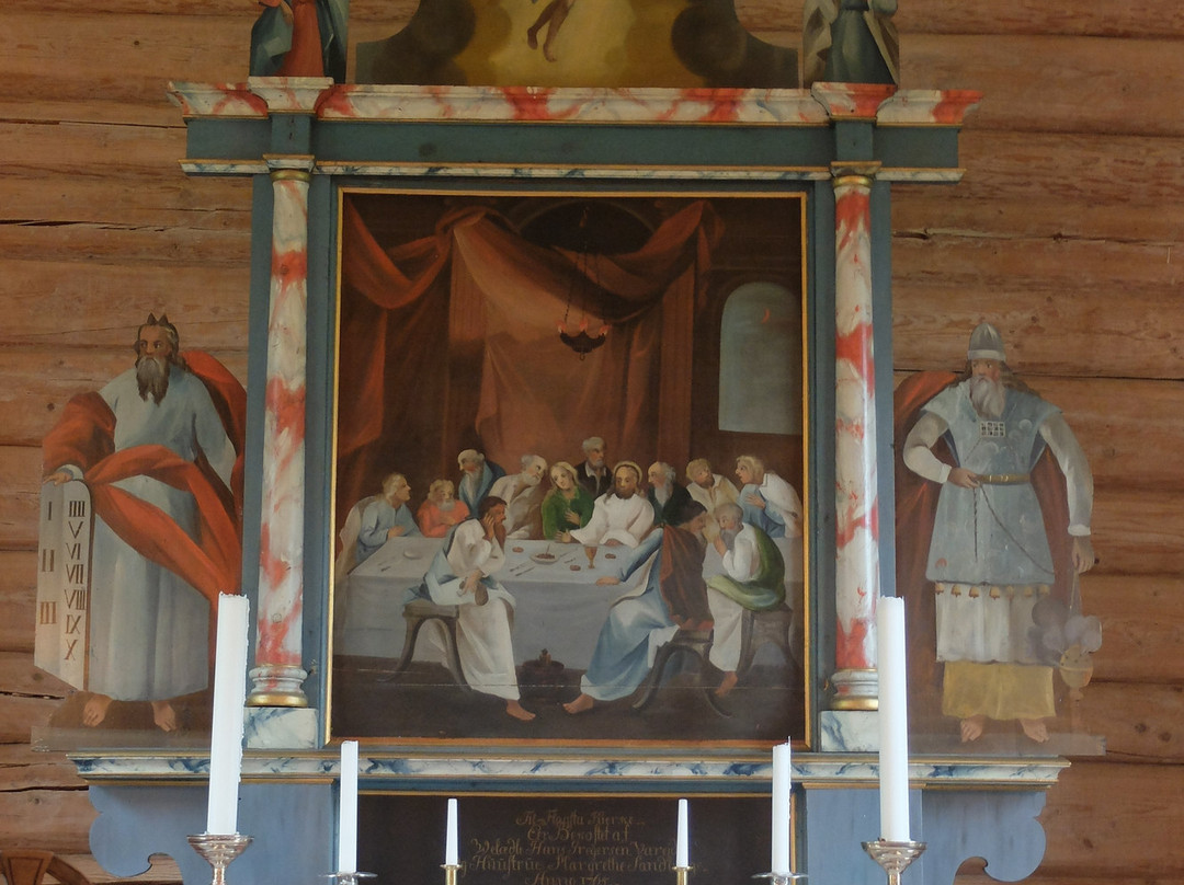 Flakstad Church景点图片