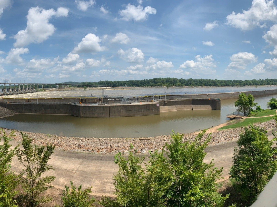 Big Dam Bridge景点图片