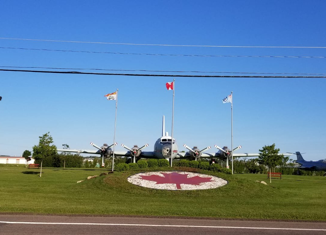 Slemon Park Historical Aircraft Static Display-萨默赛德必去景点