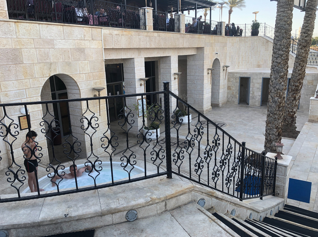 Oasis Hotel Jericho主图