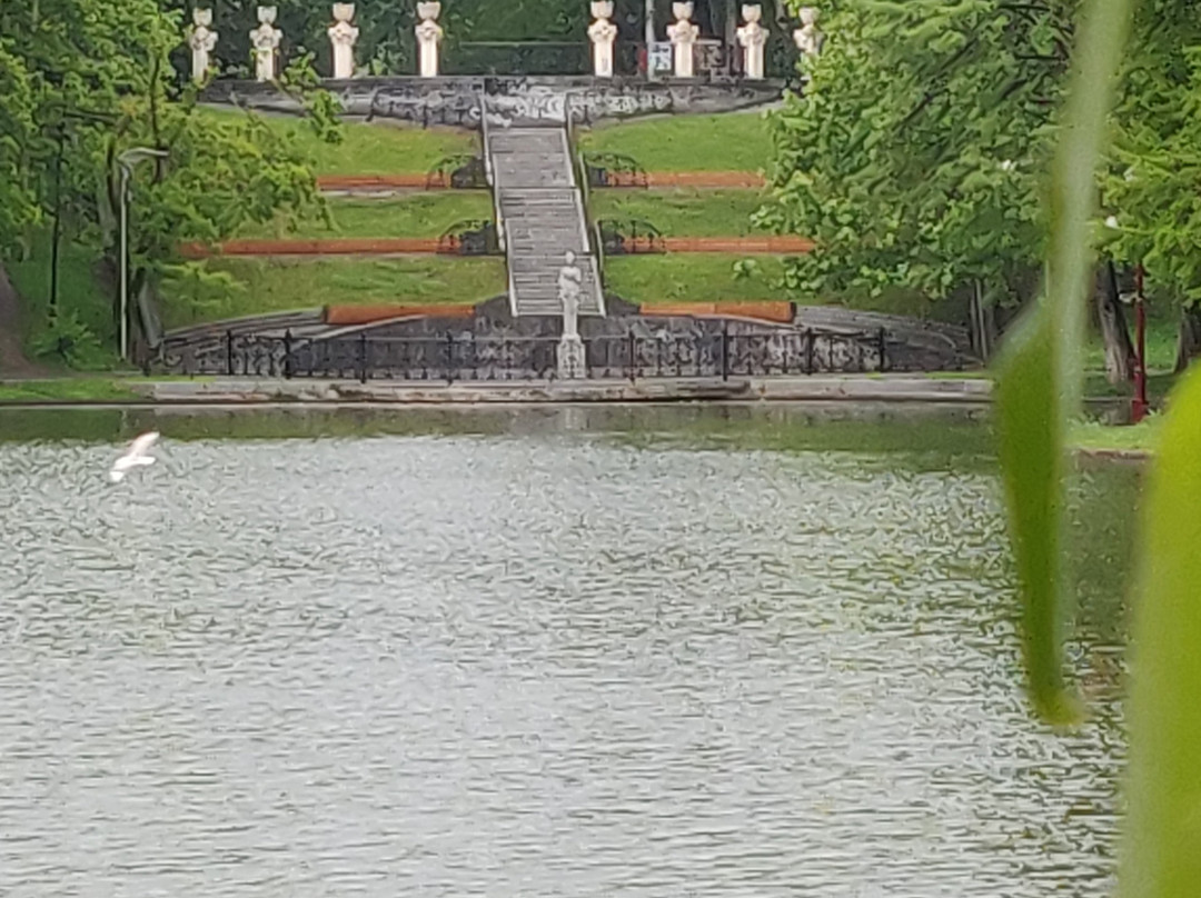 Parcul Alexandru Ioan Cuza-布加勒斯特必去景点
