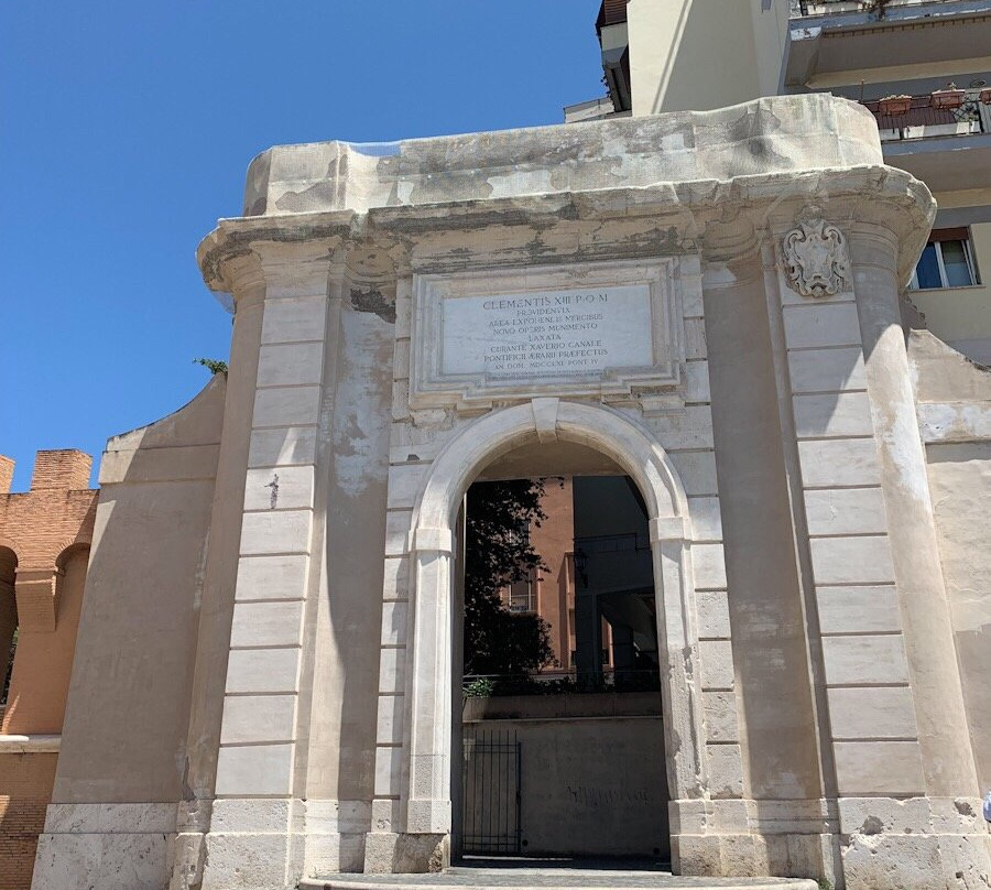 Fontana del Vanvitelli-奇维塔韦基亚必去景点