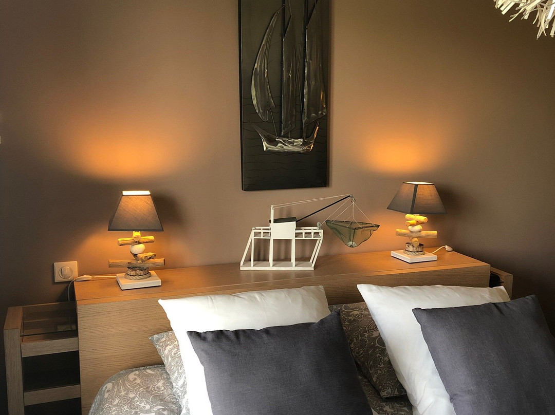 Le Clos des Romarins主图