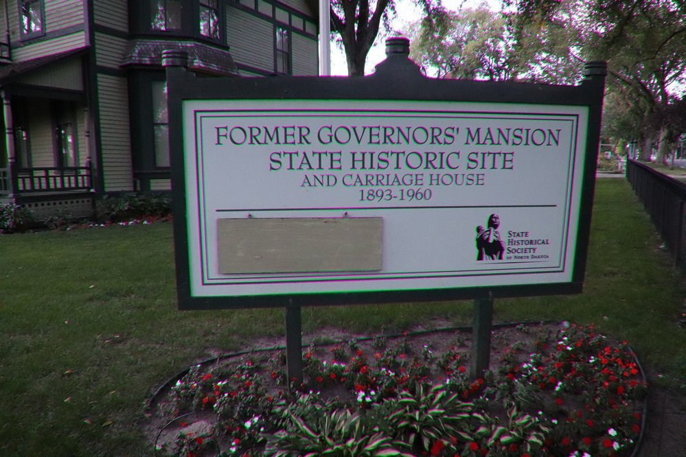 Former Governors' Mansion State Historic Site-俾斯麦必去景点