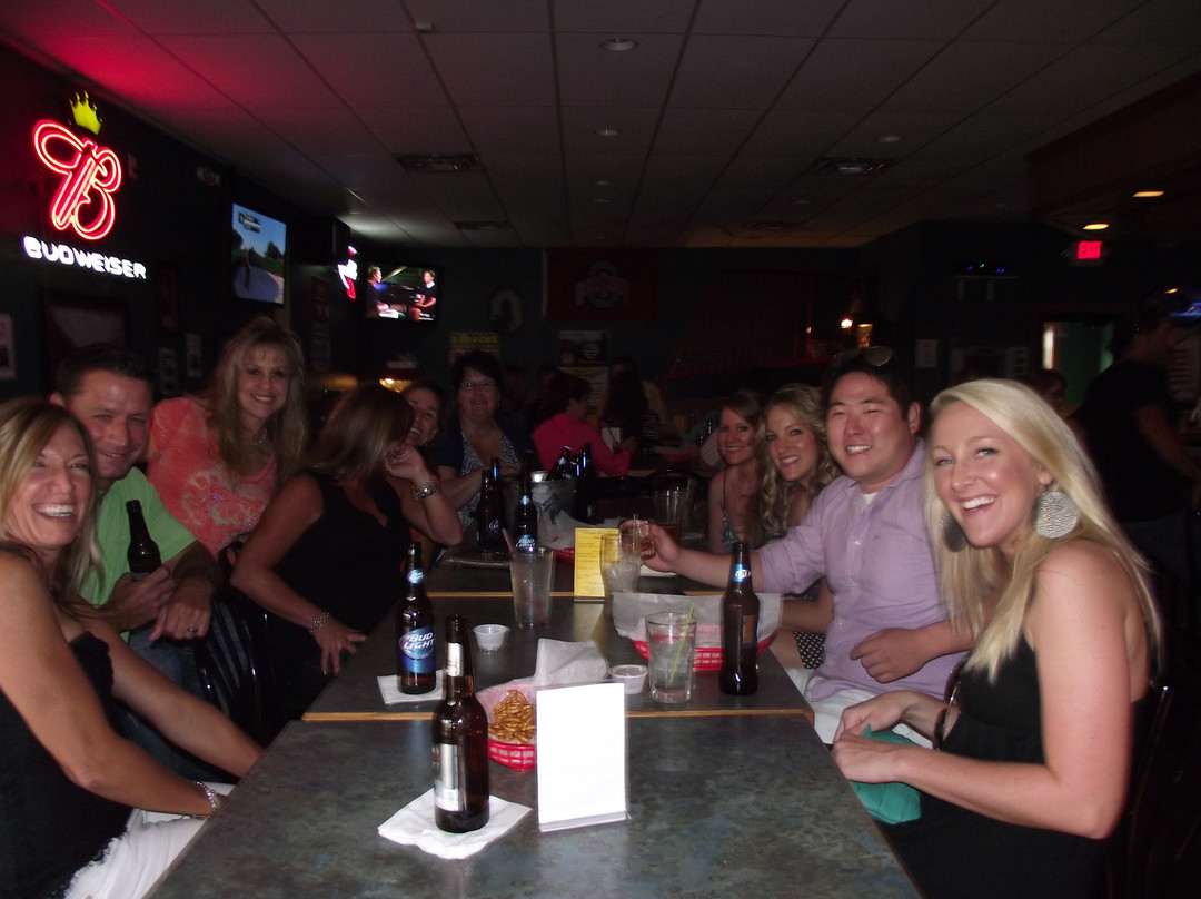 The Crown Sports Pub-Reynoldsburg必去景点