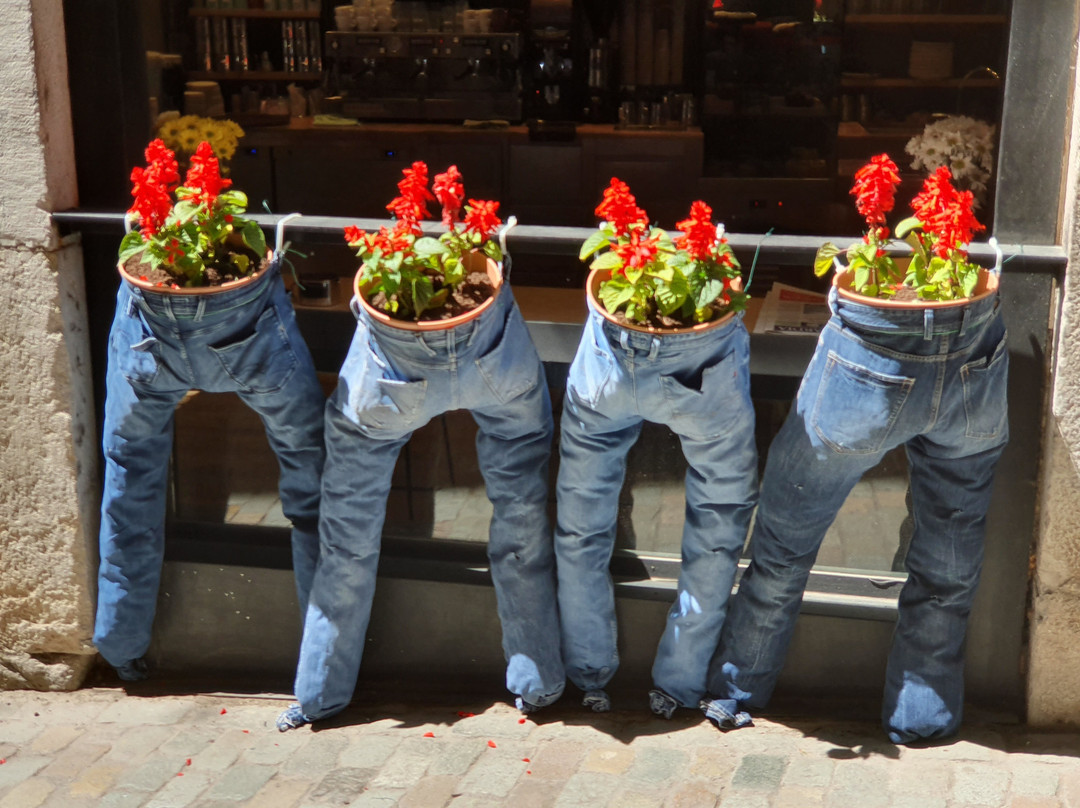 诺富特赫罗纳机场酒店主图