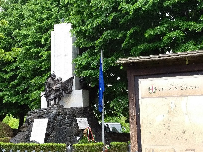Monumento ai Caduti景点图片