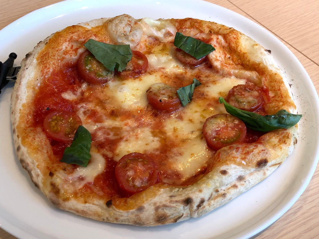 トラットリア アルポンテ