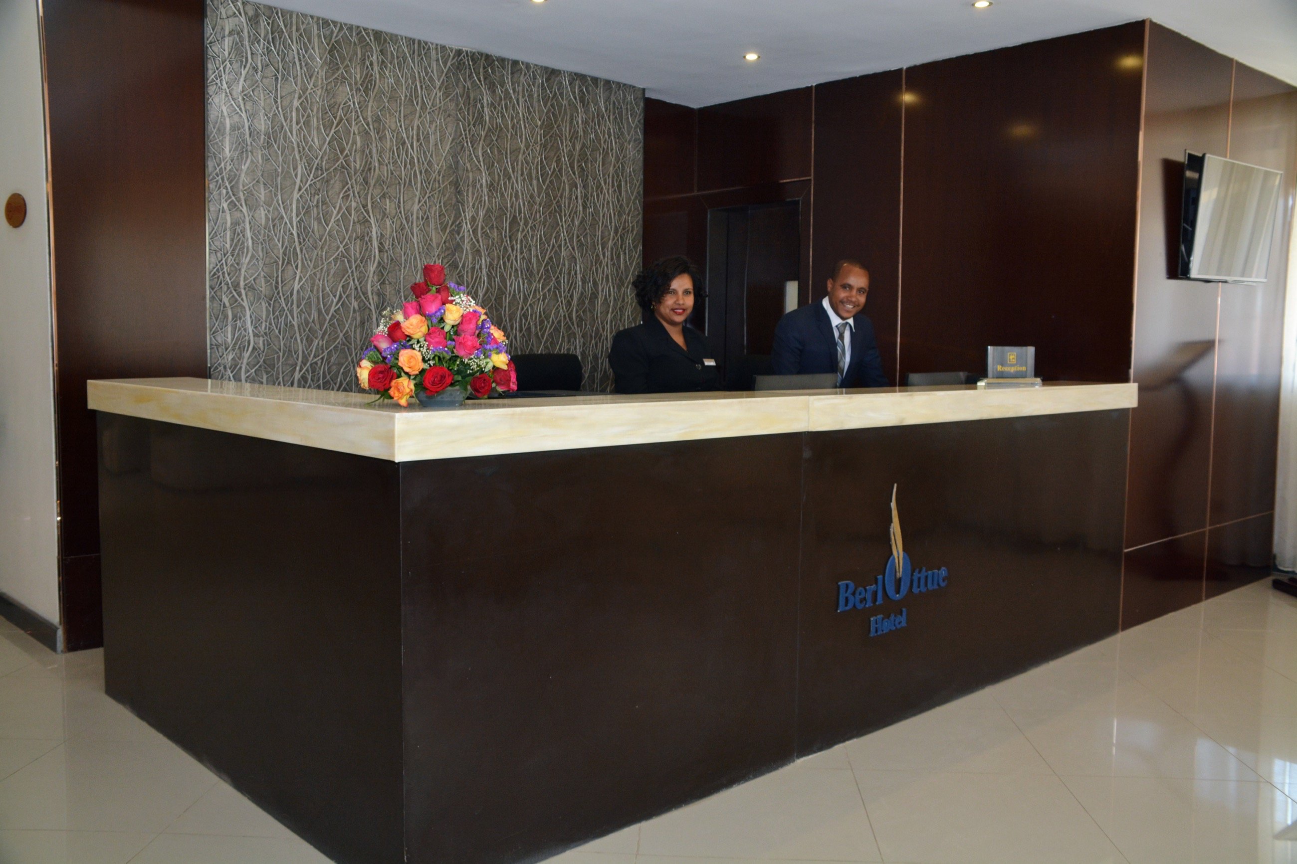 Berlottue Hotel-官方