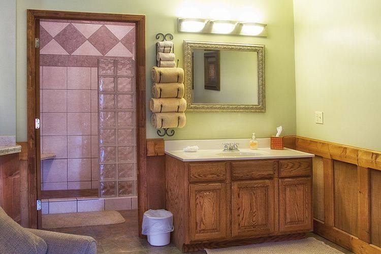 Boars' Nest Bed & Breakfast主图