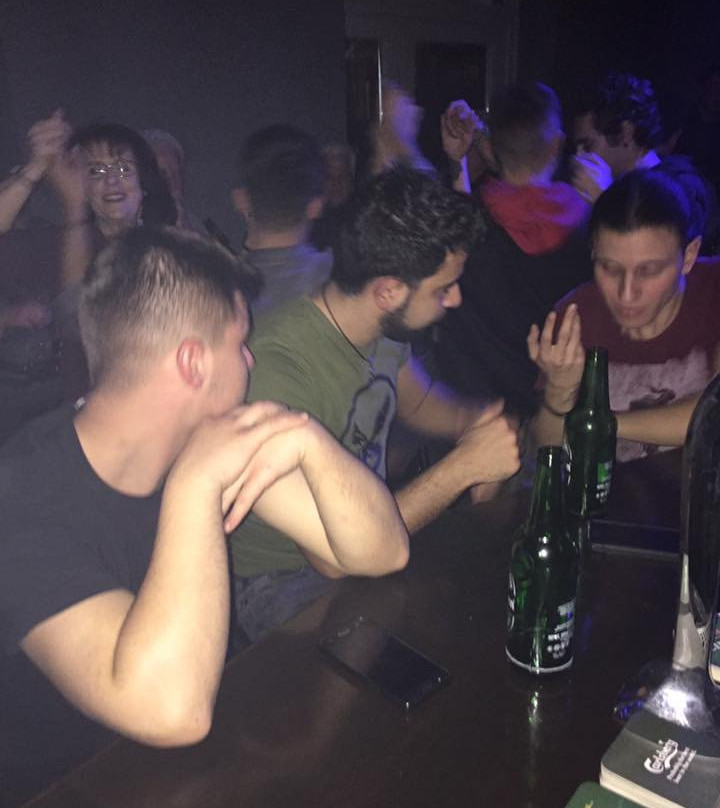 Moss Music Bar-Lixouri必去景点