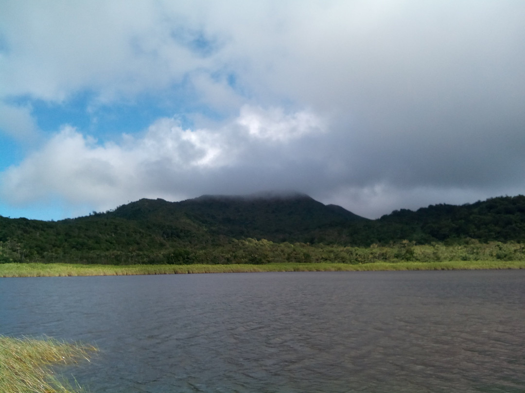 Grand Etang Lake景点图片