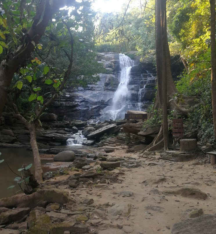 Tat Mok Waterfall-屯仓必去景点