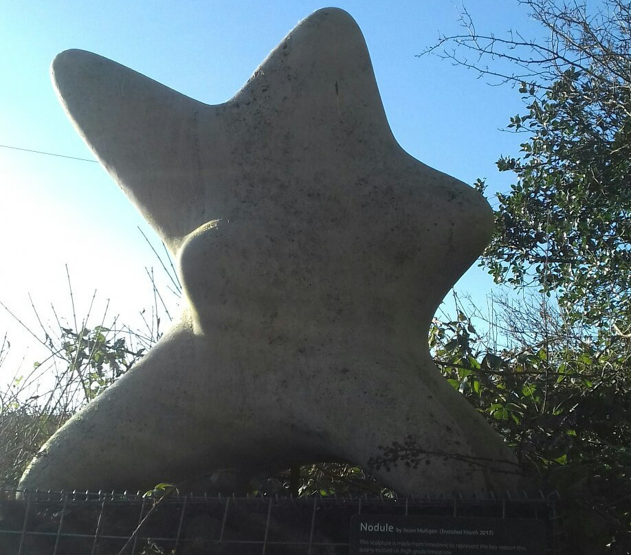 Belshaws Quarry Sculpture Park景点图片