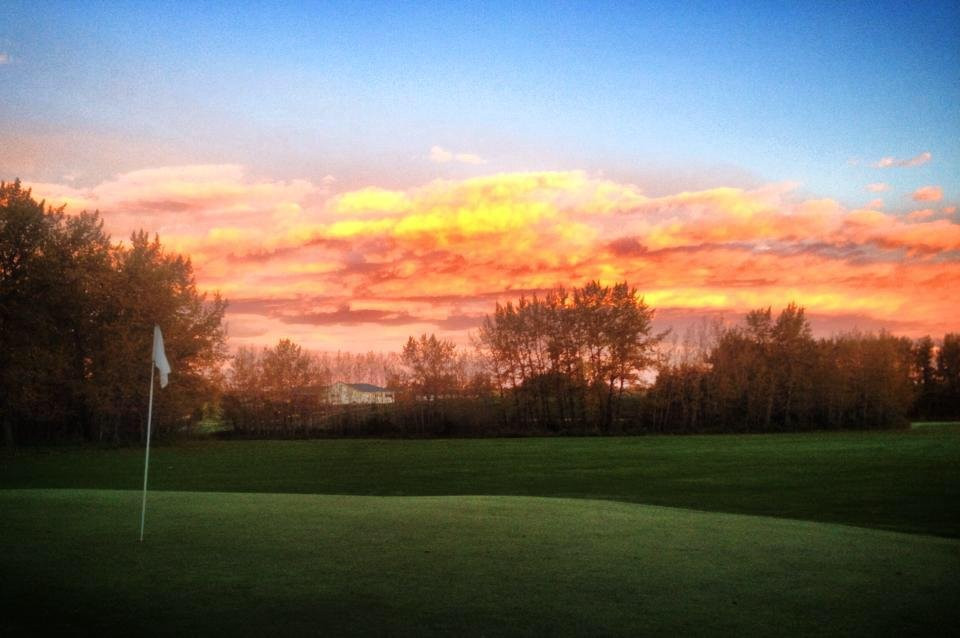Tooth of the Dog Pound Creek Golf Course景点图片