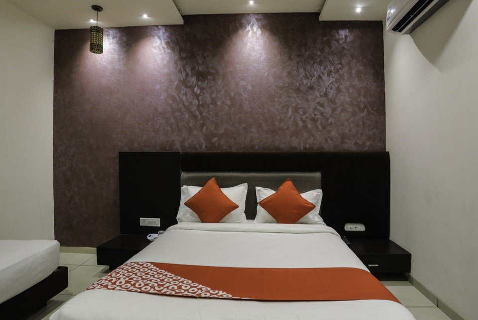 OYO 16543 Hotel Madhuban主图