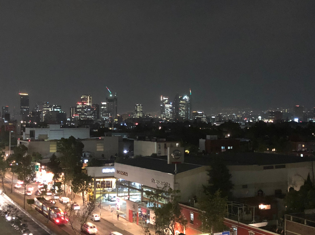 Selina Miraflores Lima主图