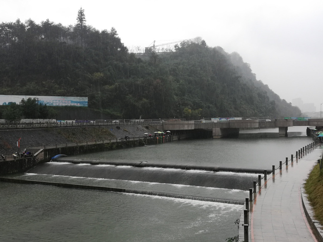 青山湖景点图片