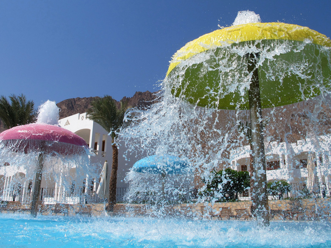 Happy Life Village主图