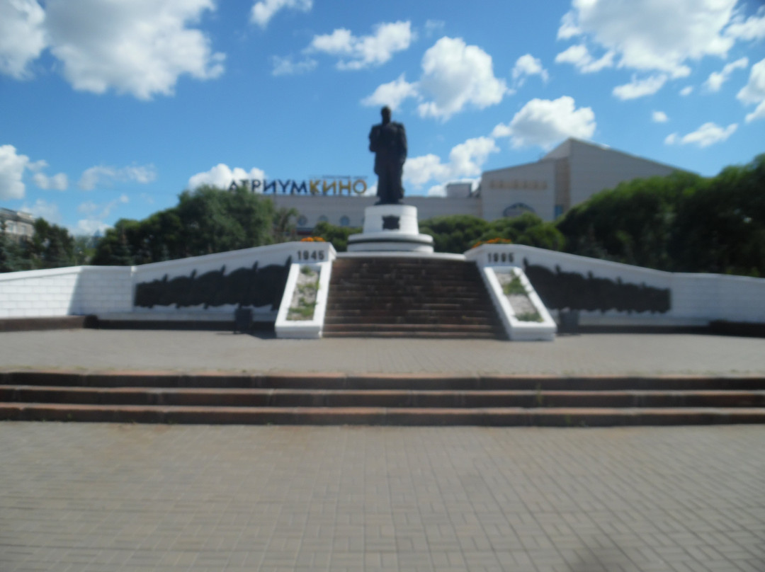 Monument to Zhukov景点图片