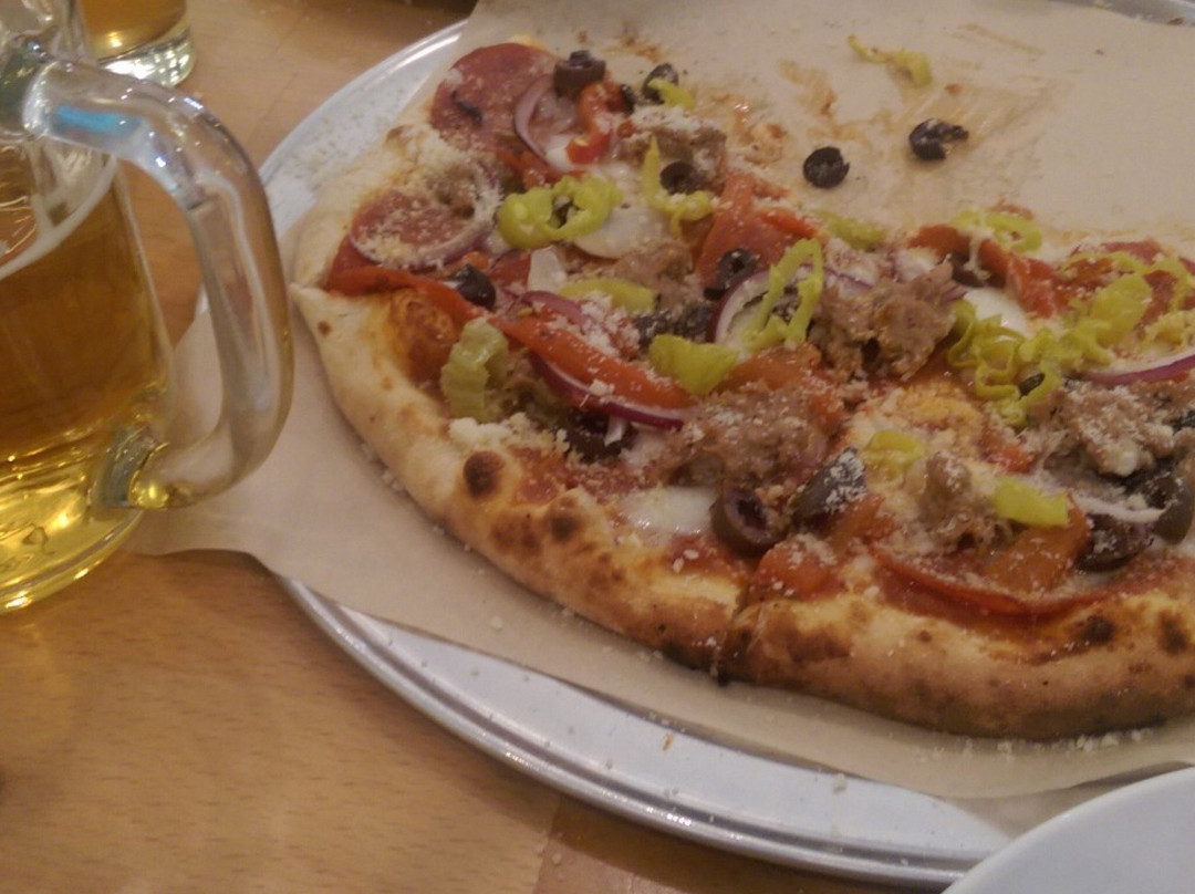 Wood Paddle Pizza & Tap