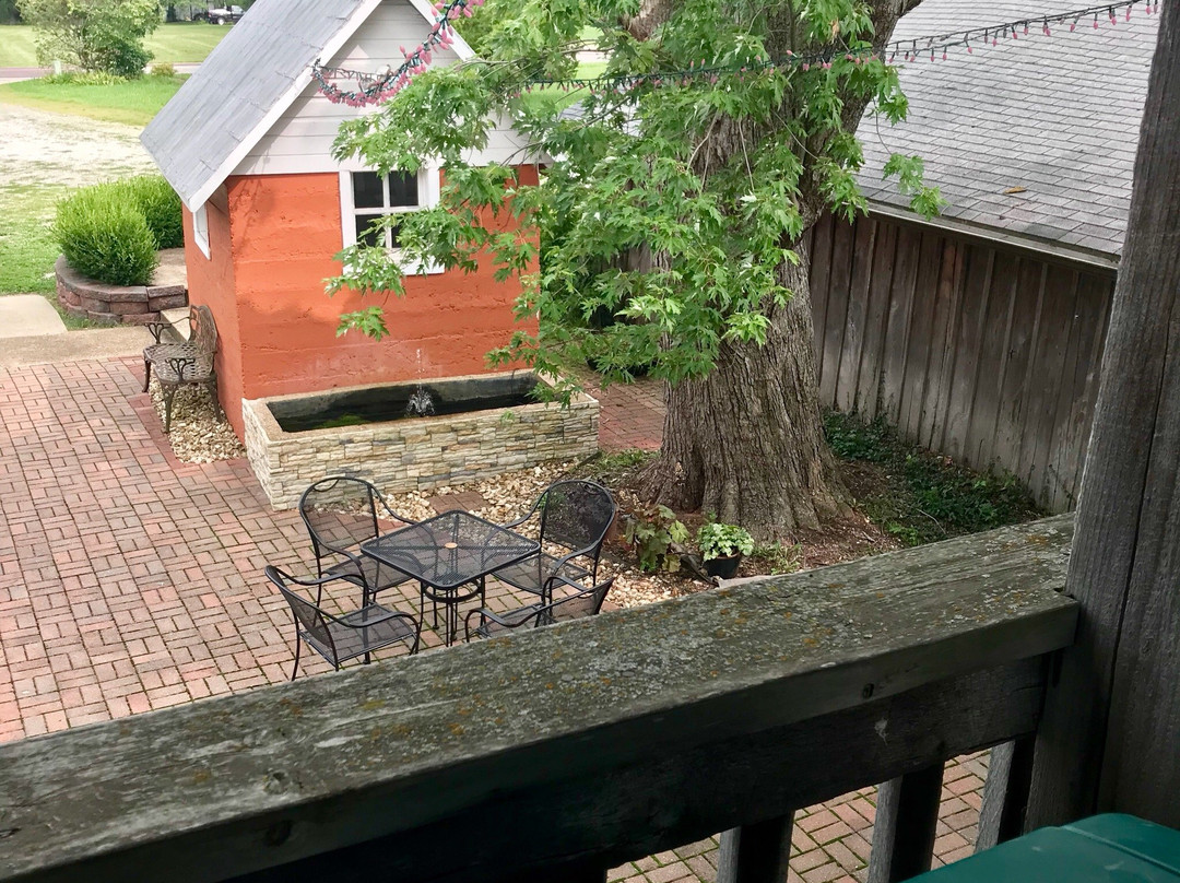 Three Squirrels Winery-Saint James必去景点