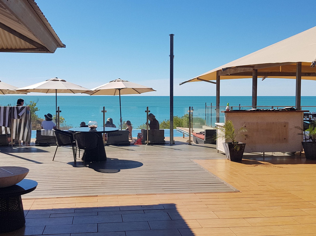 Eco Beach Resort主图