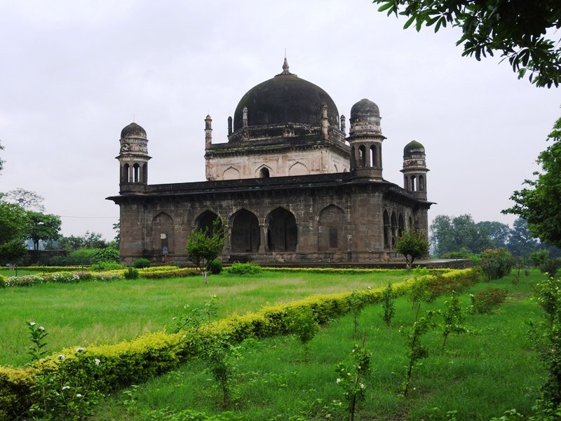 Black Taj (Tomb of Shah Nawaz Khan)景点图片