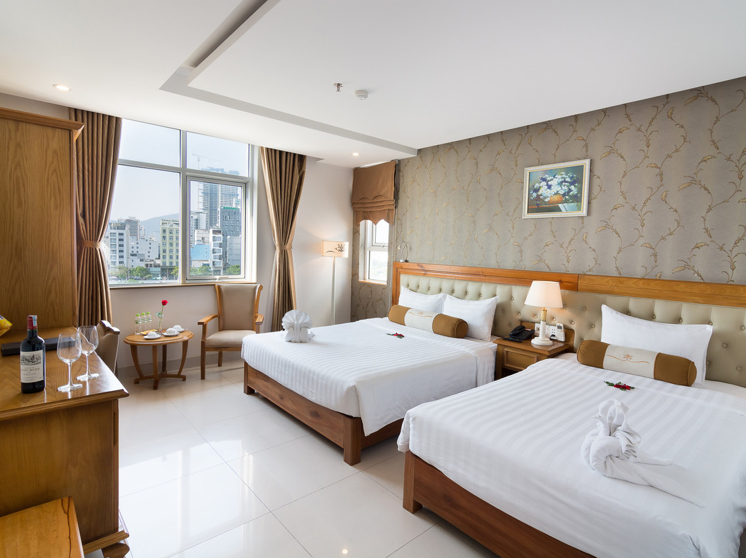 Royal Family Hotel主图