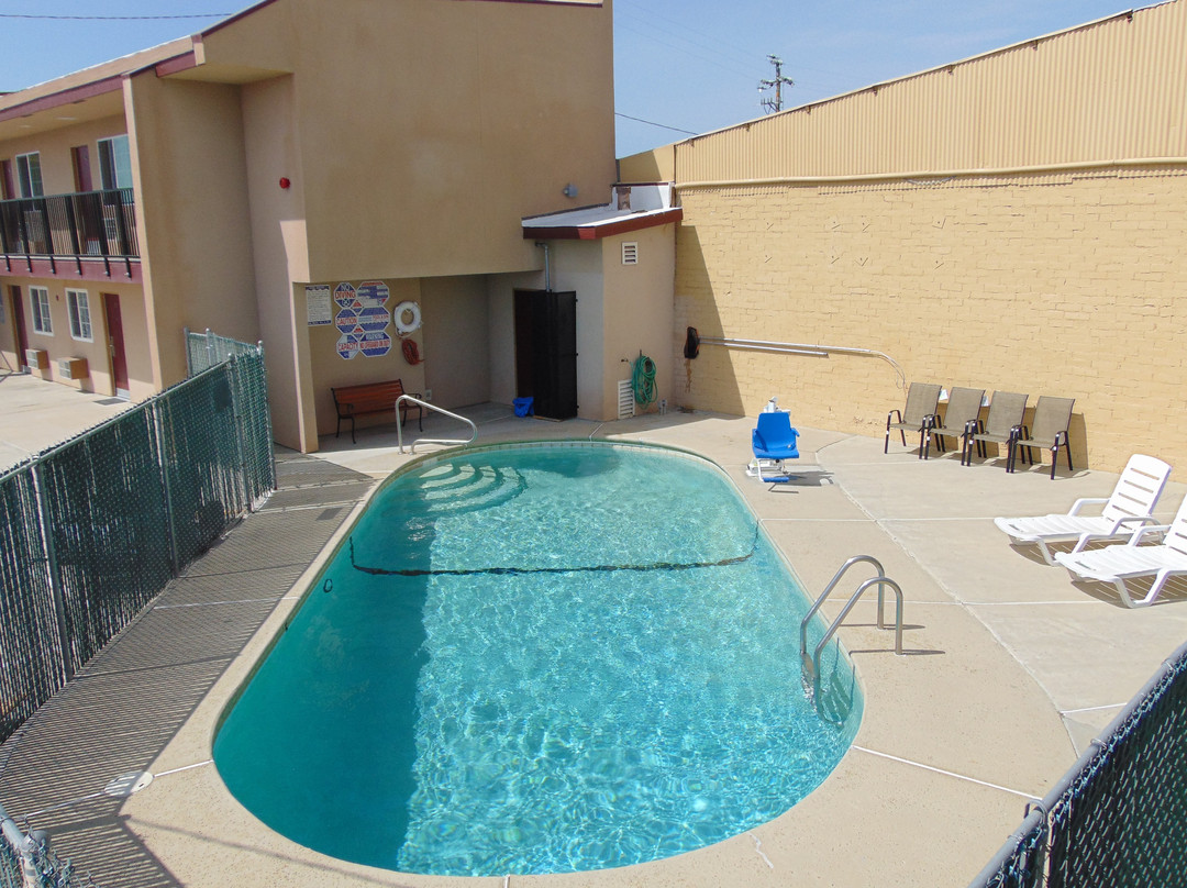 Corcoran Country Inn主图