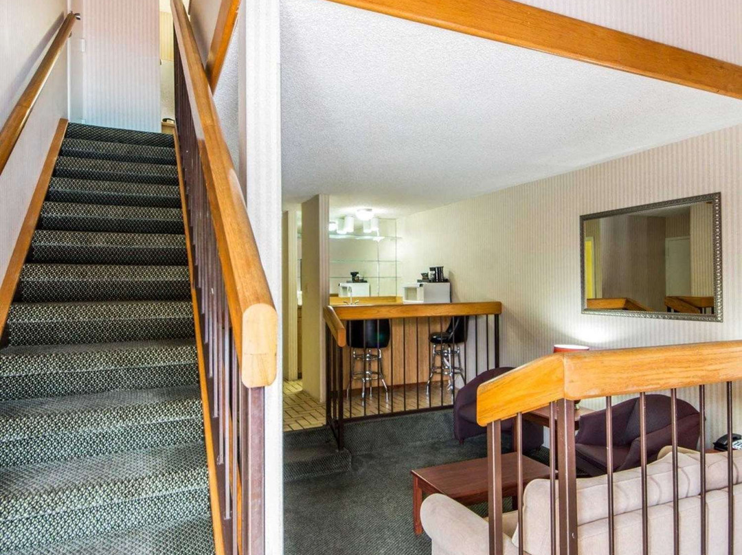 庞卡城品质酒店主图