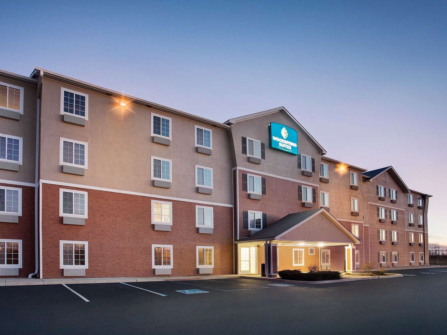 WoodSpring Suites Fort Wayne-官方