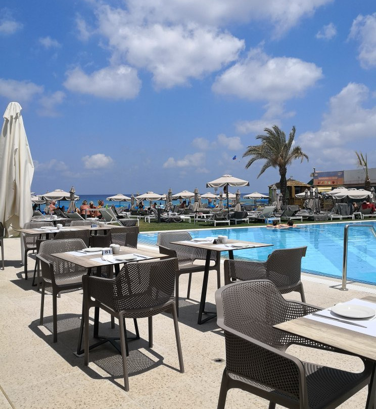 Sunprime Protaras Beach