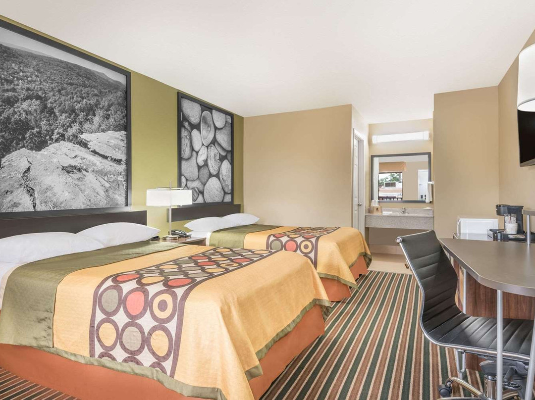 Super 8 by Wyndham Bryant Little Rock Area主图