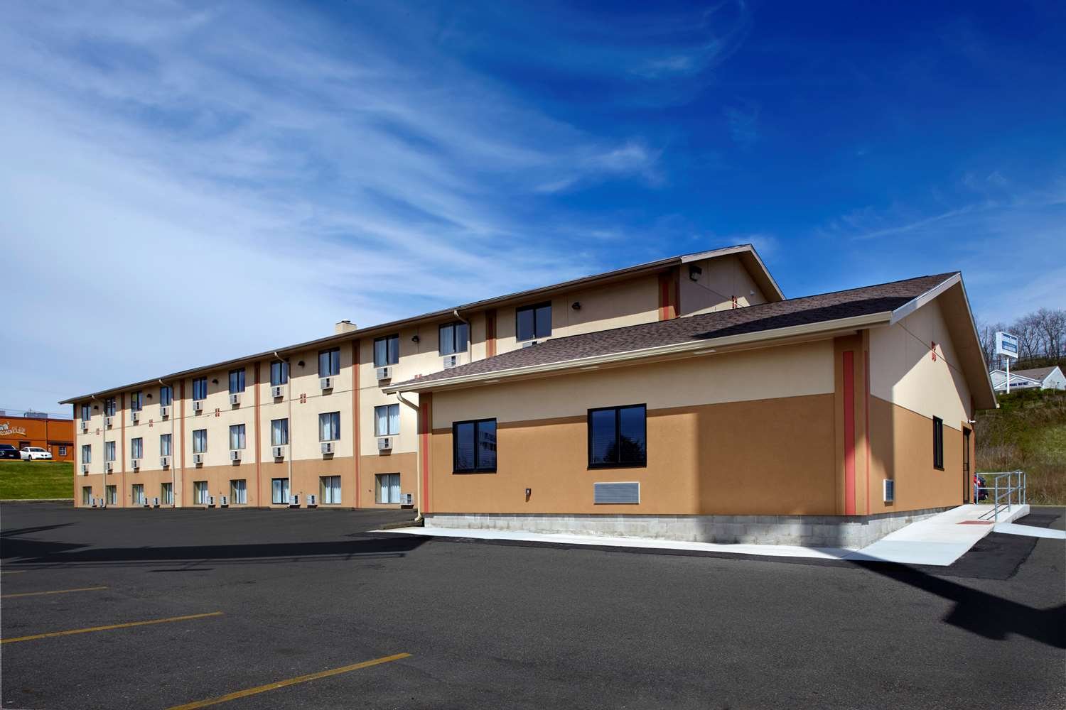Super 8 by Wyndham St. Clairsville OH-Wheeling WV Area-官方