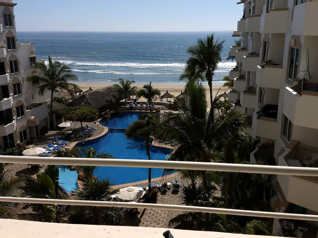 Costa Bonita Condominium & Beach Resort主图