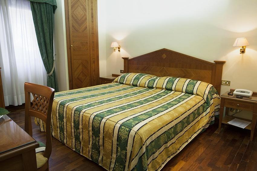 卡塞塔城市酒店主图