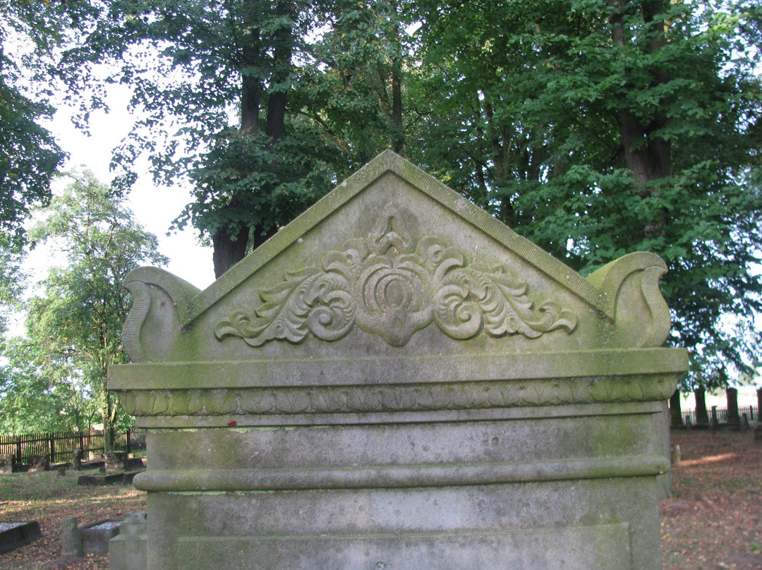 Mennonite Cemetery景点图片