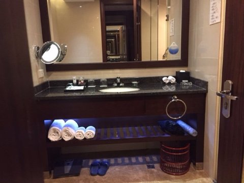 东莞天悦酒店（东莞石碣合信嘉荣购物广场）-浴室