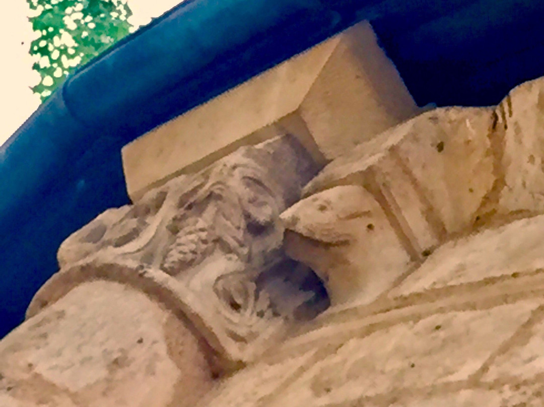 Eglise Saint-Germain-普瓦捷必去景点