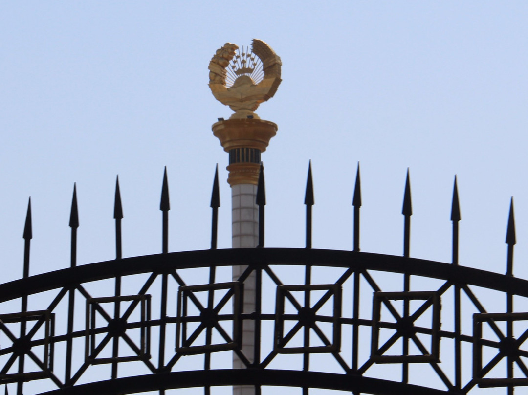 Stele with the Emblem of Tajikistan-杜尚别必去景点